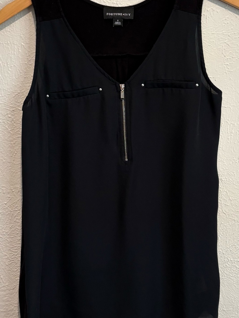 Fortune + Ivy Black Sleeveless Zip-Front Women's Top, Size-S